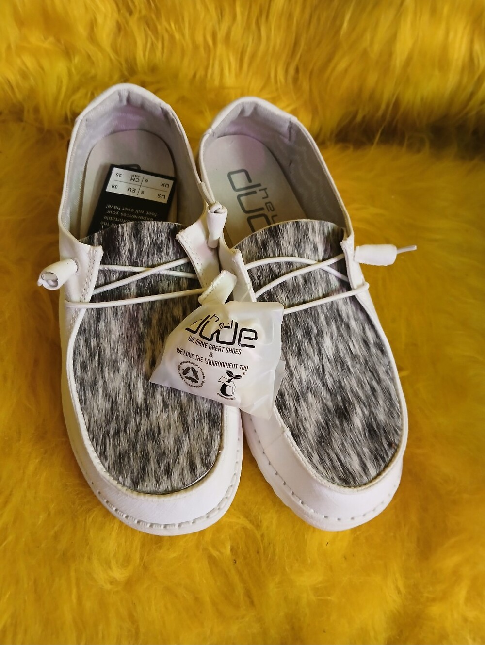 Hey Dude Wendy Cow Gray White Shoes US 8